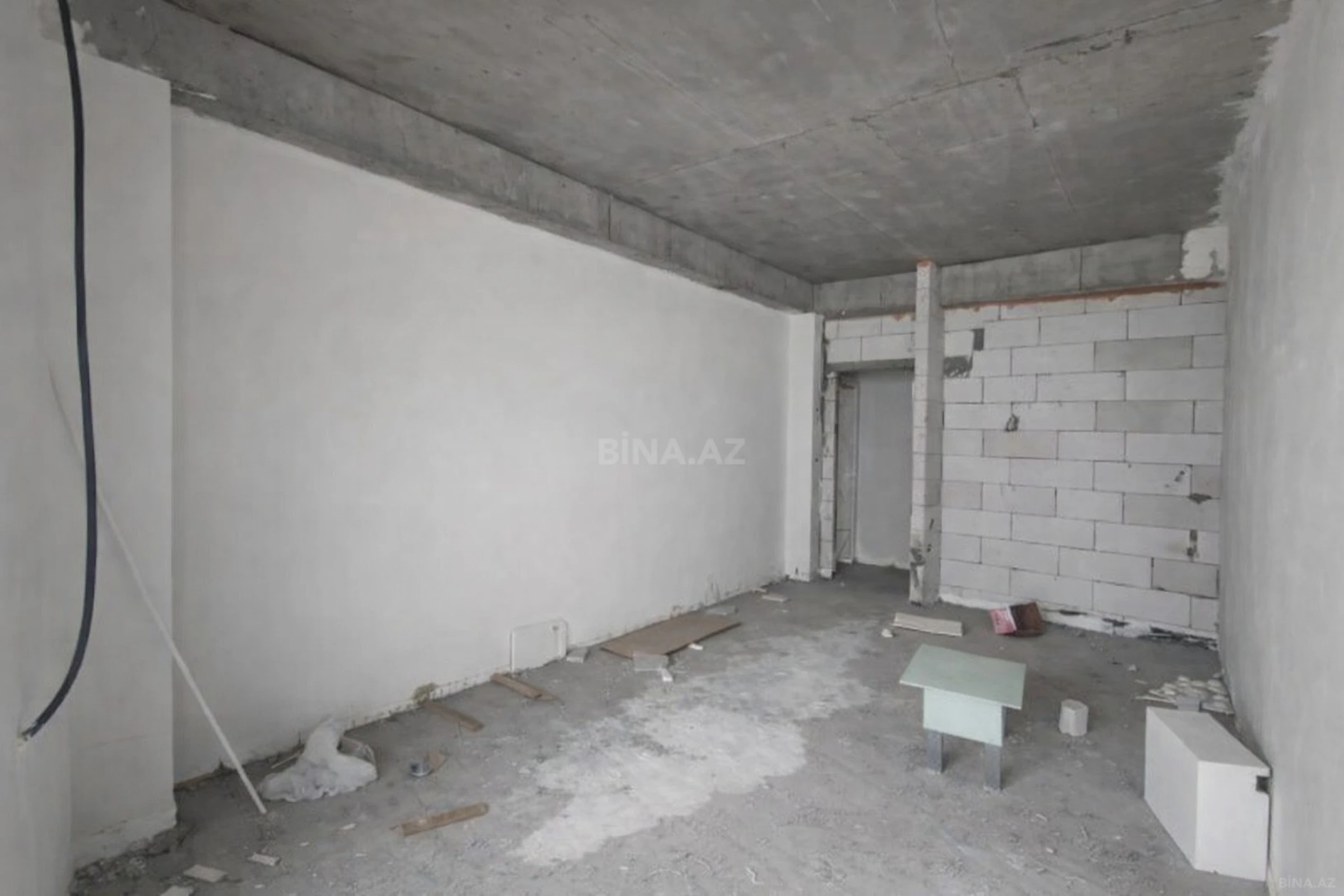 Satılır 3 otaqlı mənzil 170 m²
