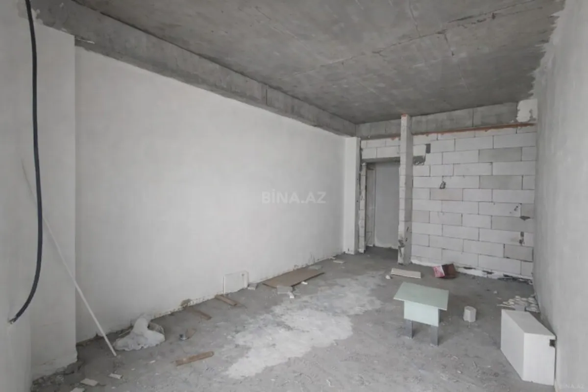 Satılır 3 otaqlı mənzil 170 m²