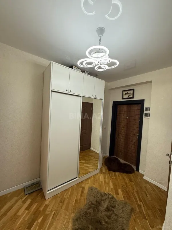 Satılır 2 otaqlı mənzil 71 m²