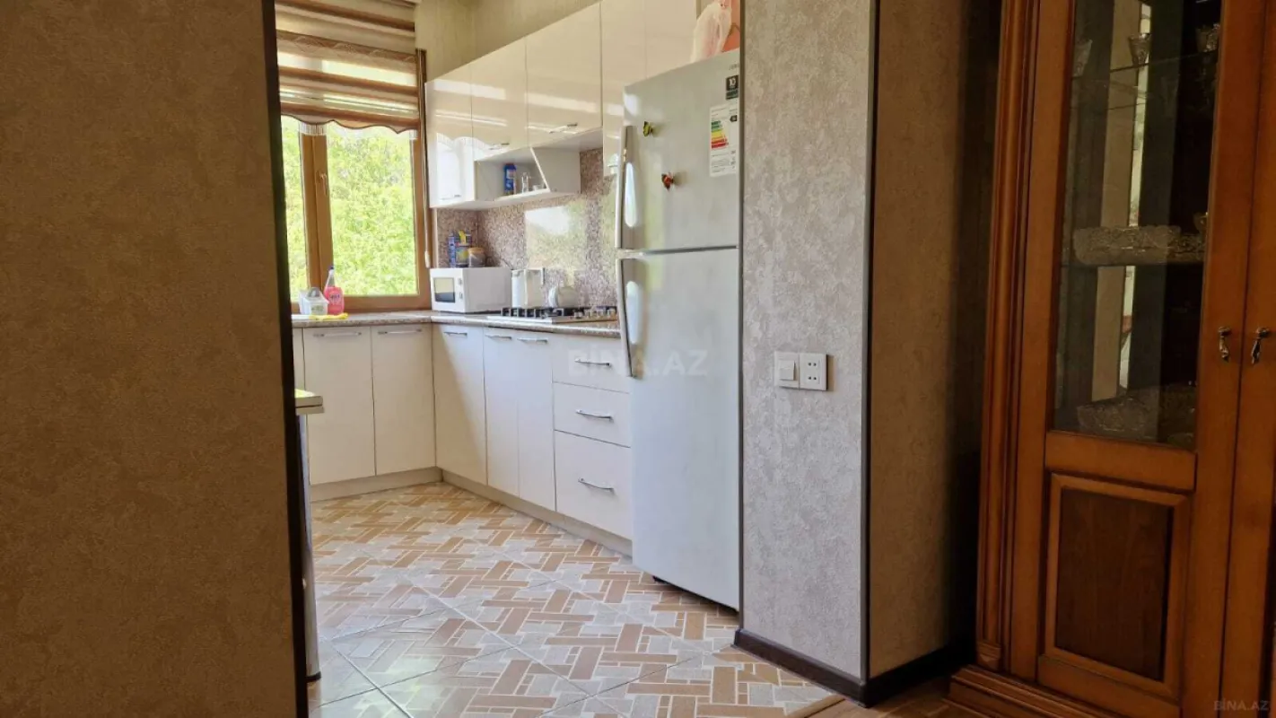 Satılır 4 otaqlı həyət evi 130 m²