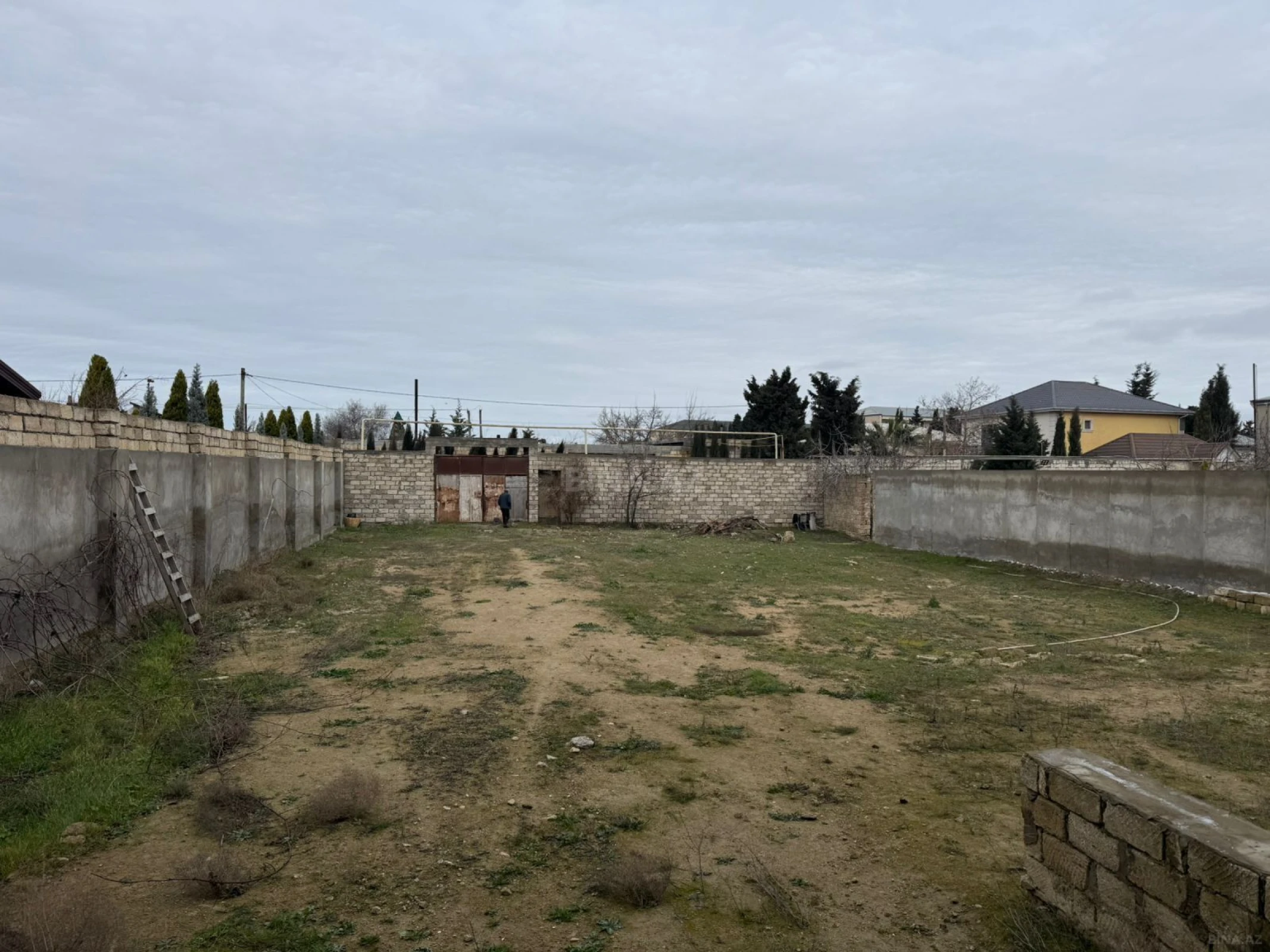 Satılır torpaq sahəsi 12 m²