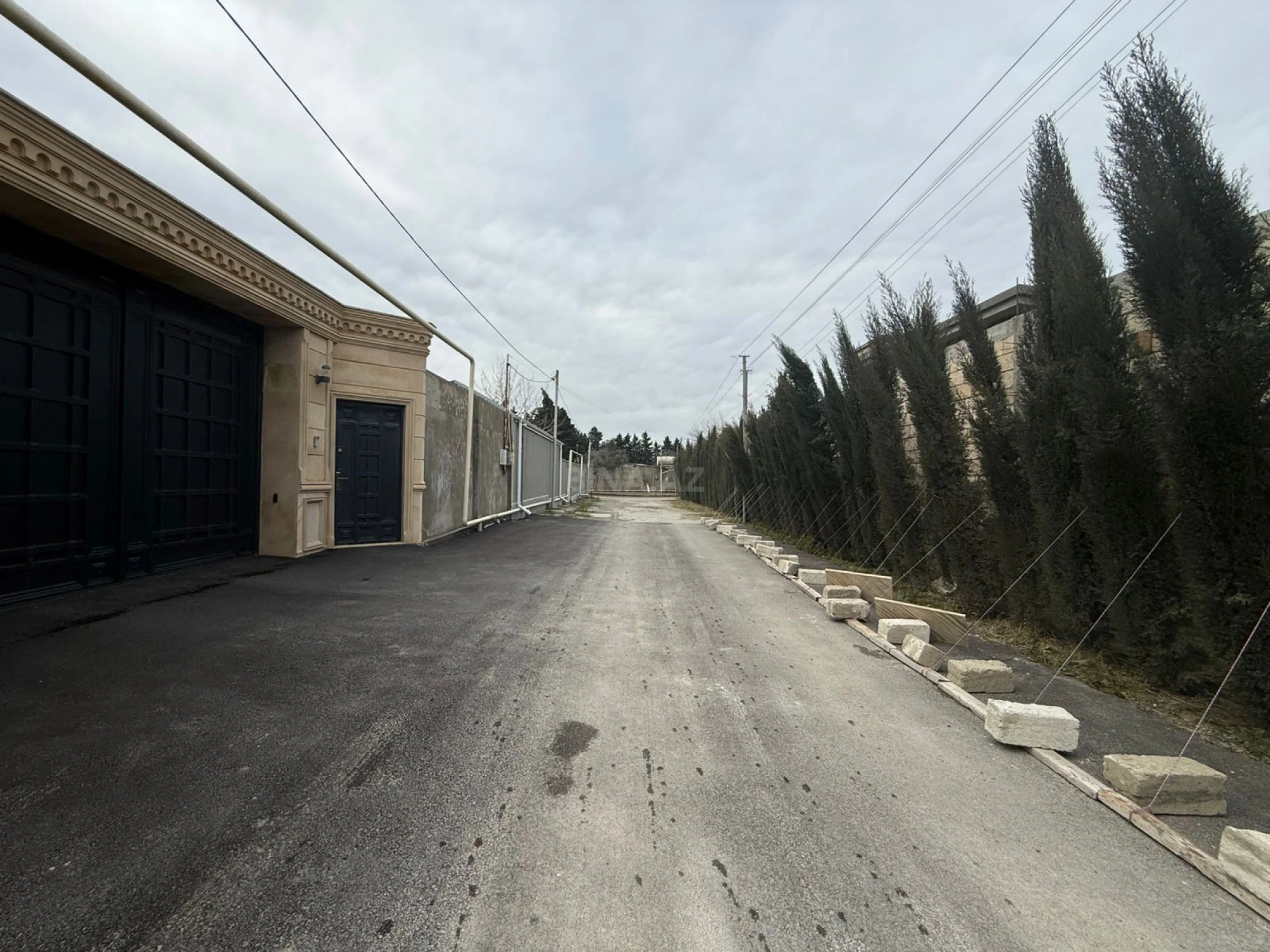 Satılır torpaq sahəsi 12 m²