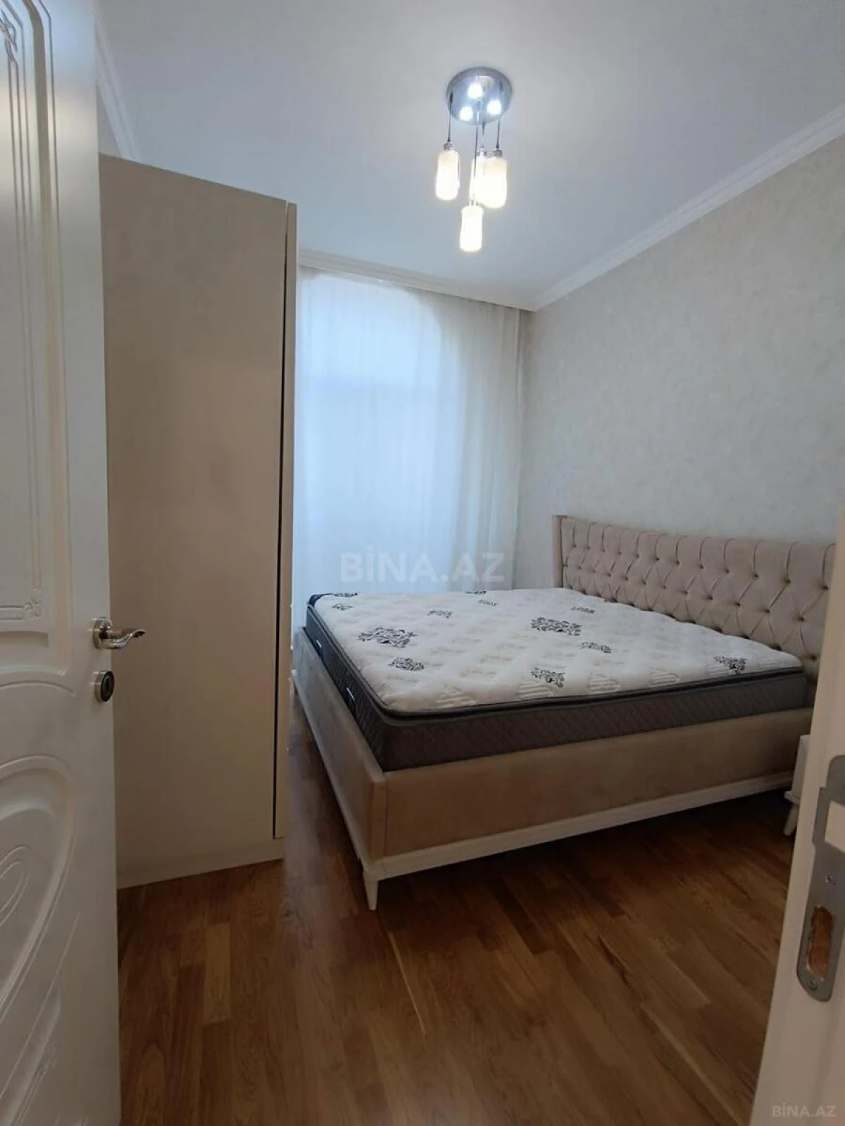 Kirayə verilir 2 otaqlı mənzil 65 m²
