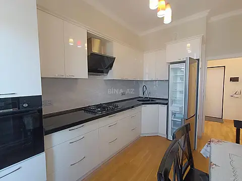 Kirayə verilir 2 otaqlı mənzil 65 m²