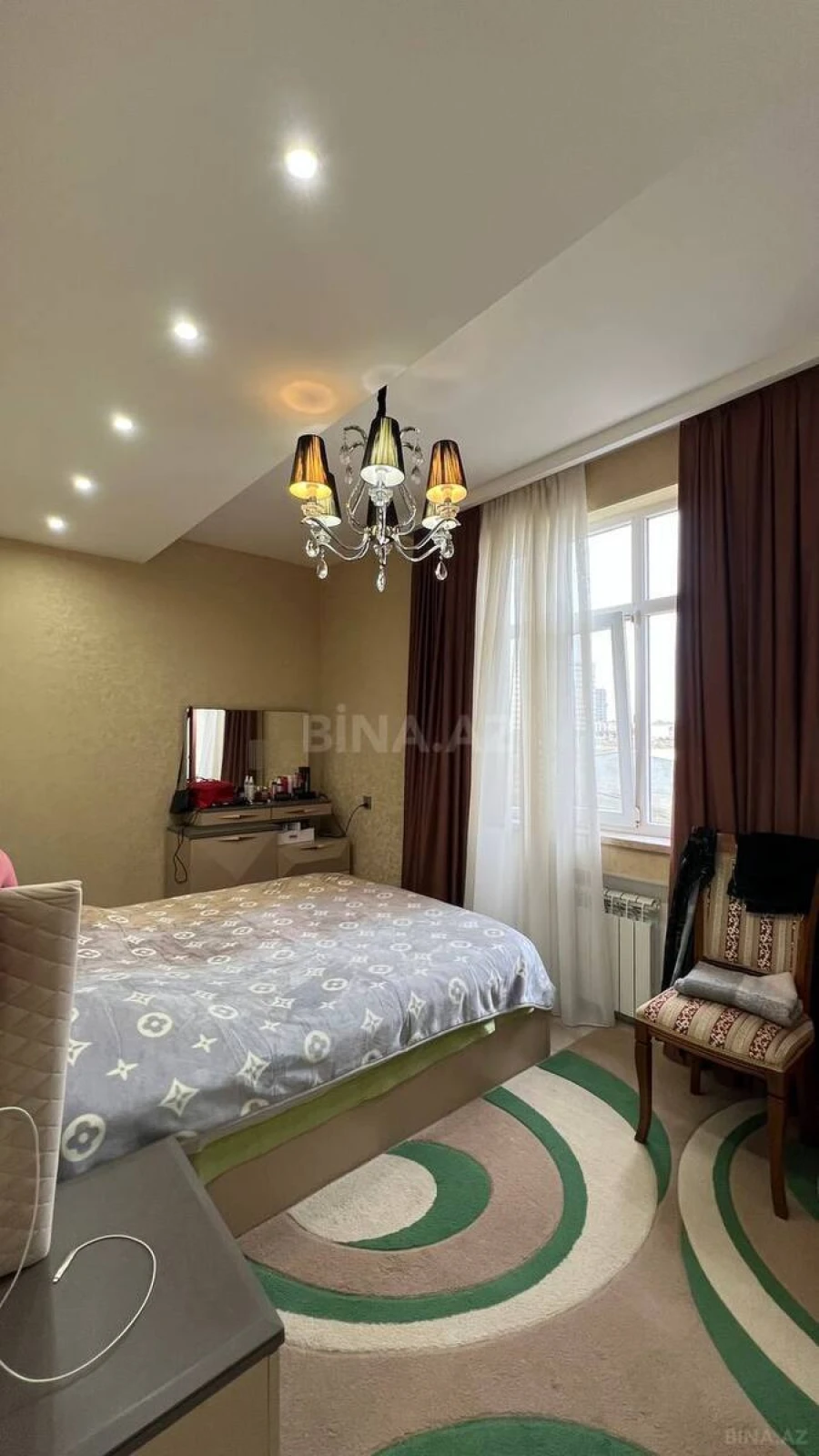 Satılır 3 otaqlı mənzil 88 m²