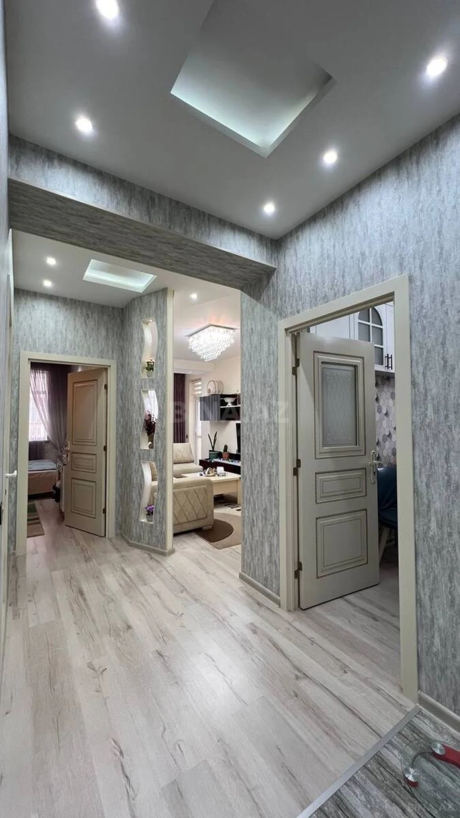 Satılır 3 otaqlı mənzil 88 m²