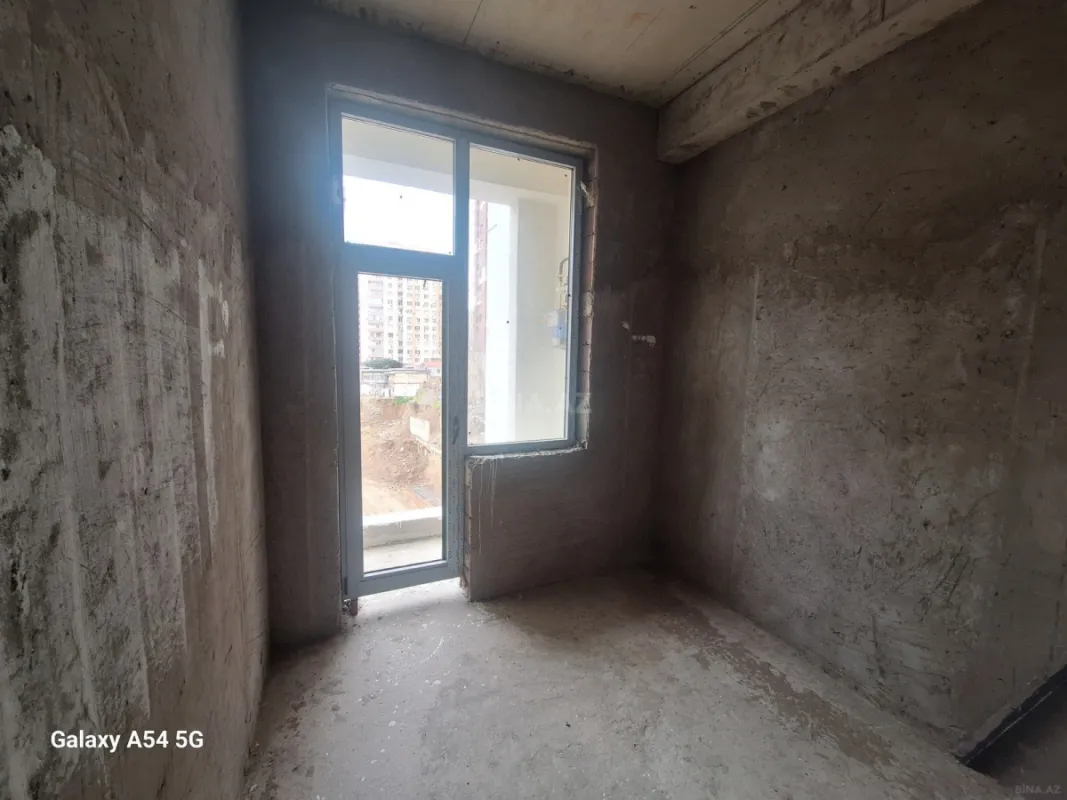 Satılır 1 otaqlı mənzil 40 m²