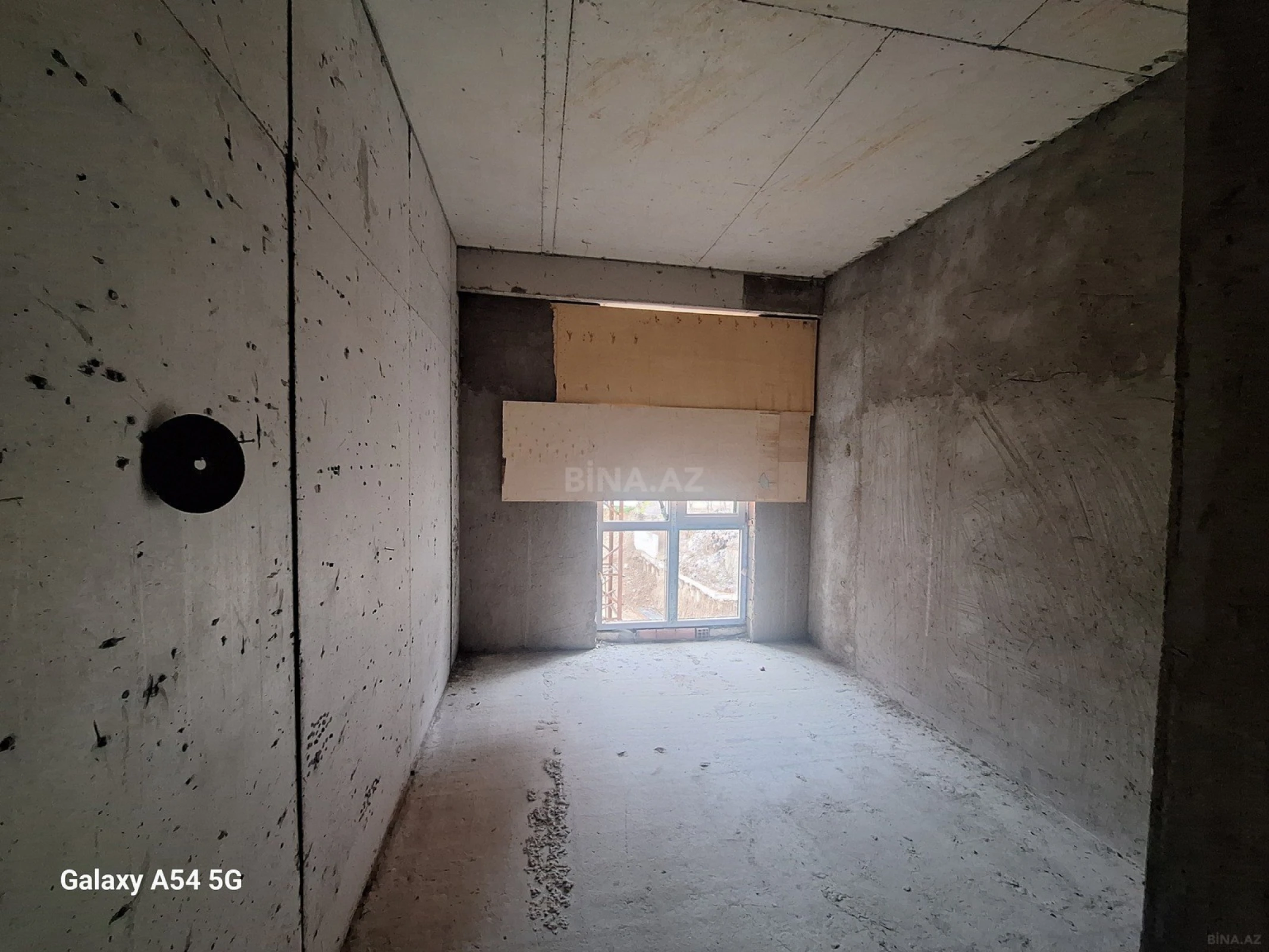 Satılır 1 otaqlı mənzil 40 m²