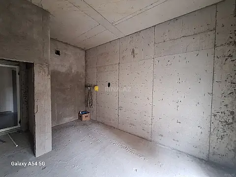 Satılır 1 otaqlı mənzil 40 m²