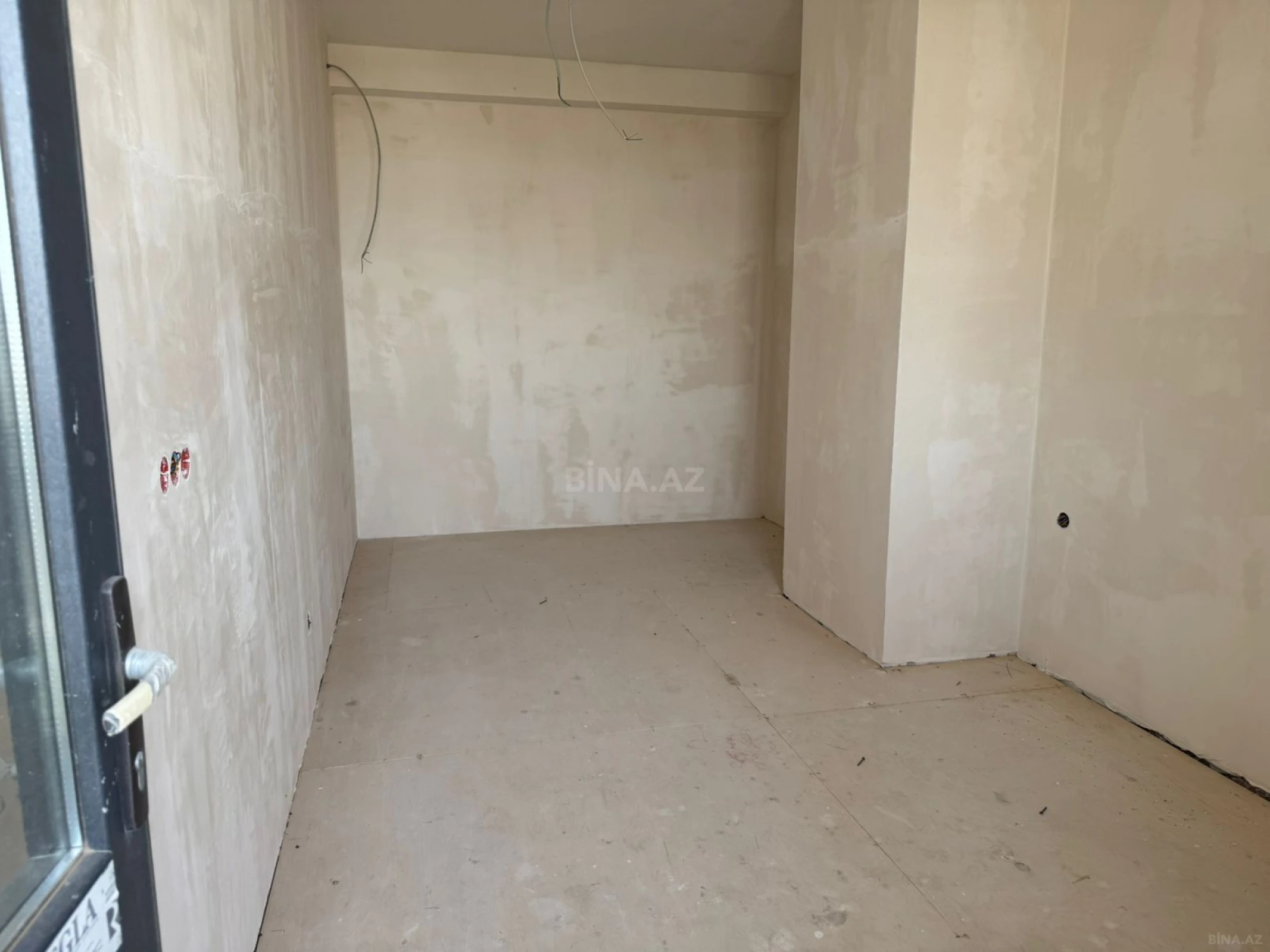 Satılır 2 otaqlı mənzil 108.4 m²
