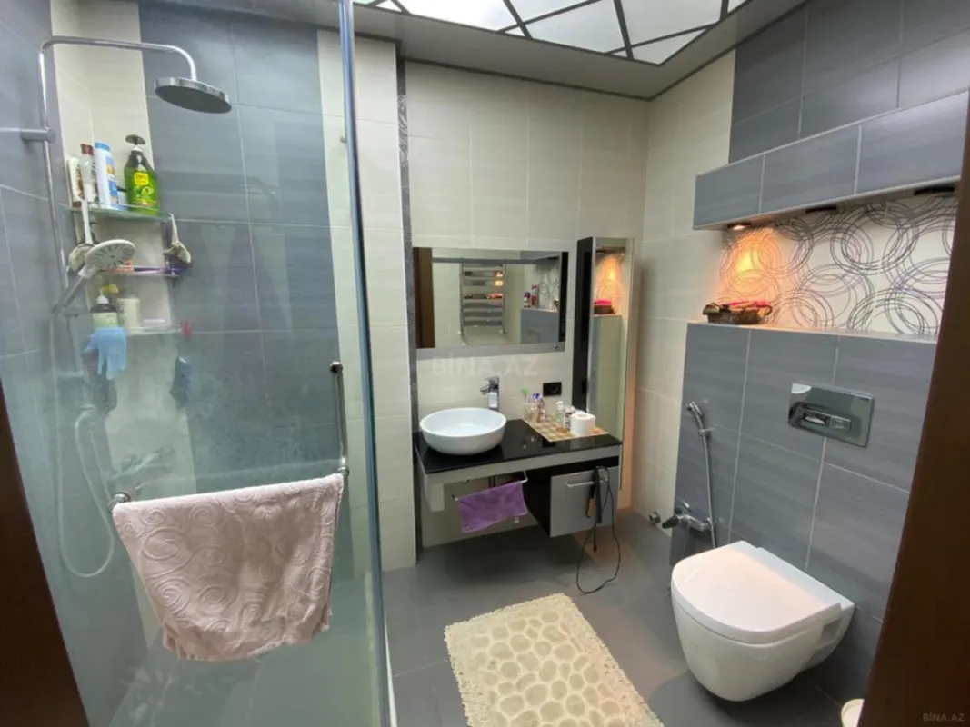 Kirayə verilir 2 otaqlı mənzil 80 m²