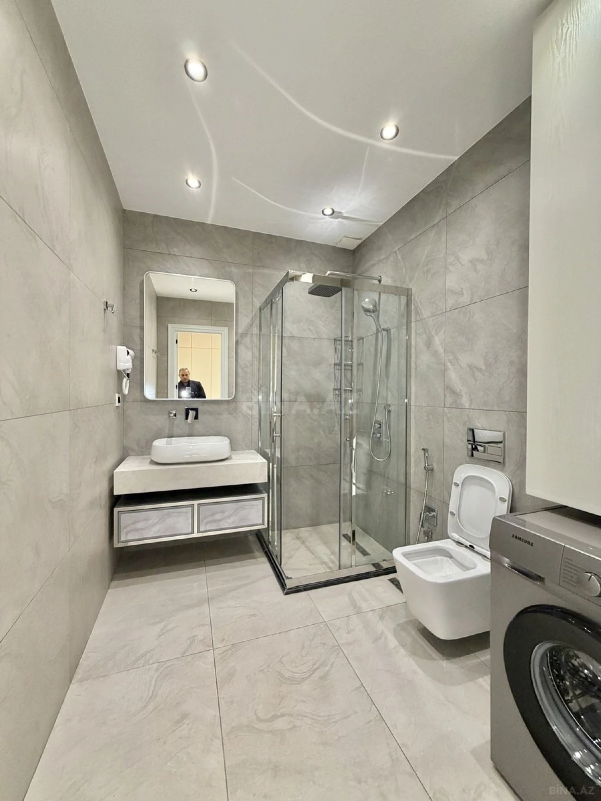 Satılır 2 otaqlı mənzil 68 m²