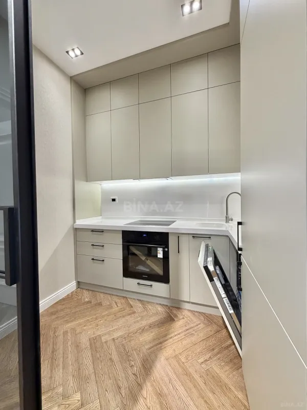 Satılır 2 otaqlı mənzil 68 m²