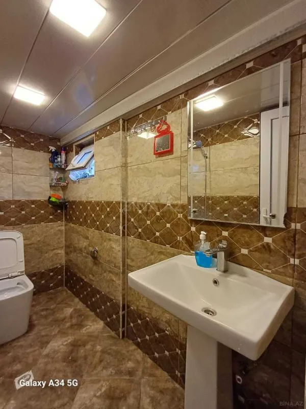Satılır 5 otaqlı həyət evi 130 m²