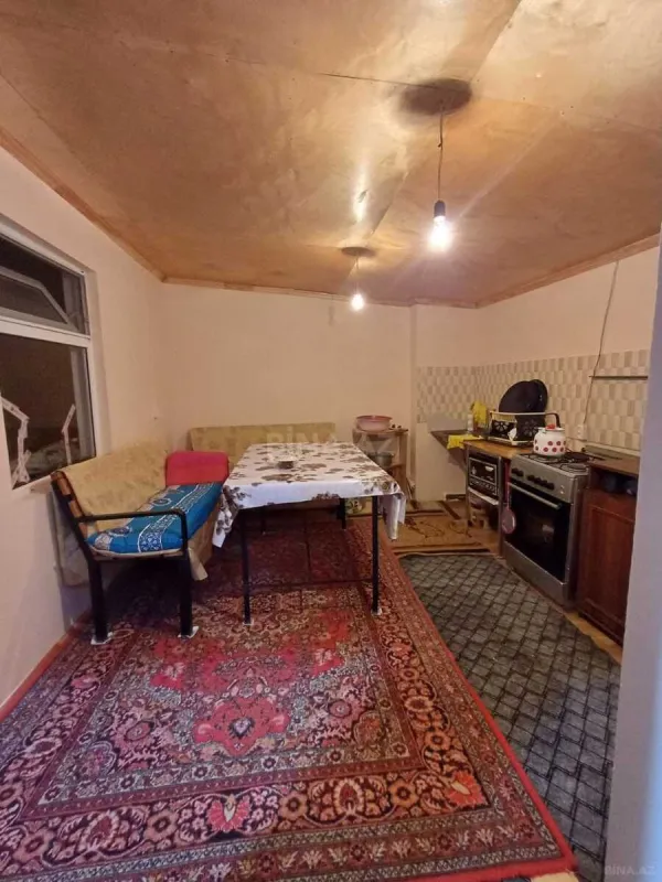 Satılır 5 otaqlı həyət evi 130 m²