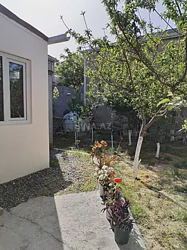 Satılır 5 otaqlı həyət evi 130 m²