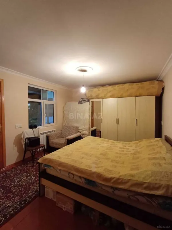 Satılır 5 otaqlı həyət evi 130 m²