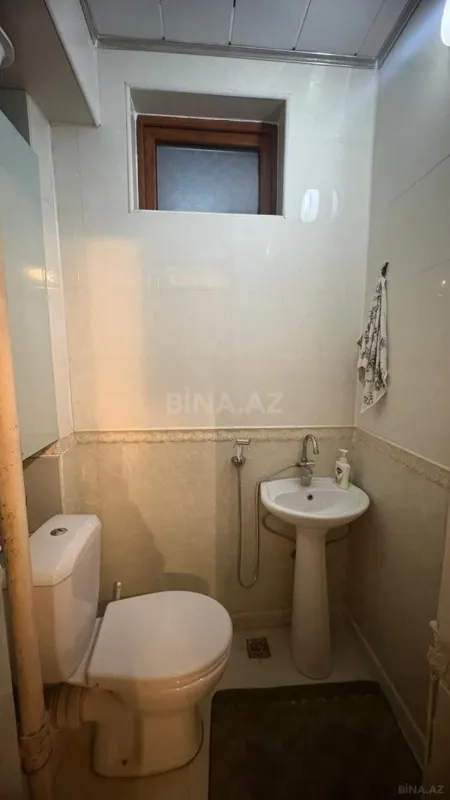 Satılır 4 otaqlı mənzil 120 m²