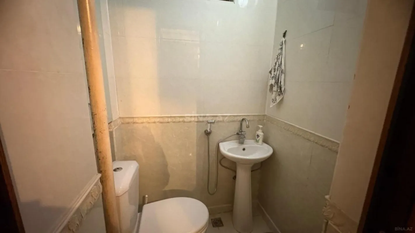 Satılır 4 otaqlı mənzil 120 m²