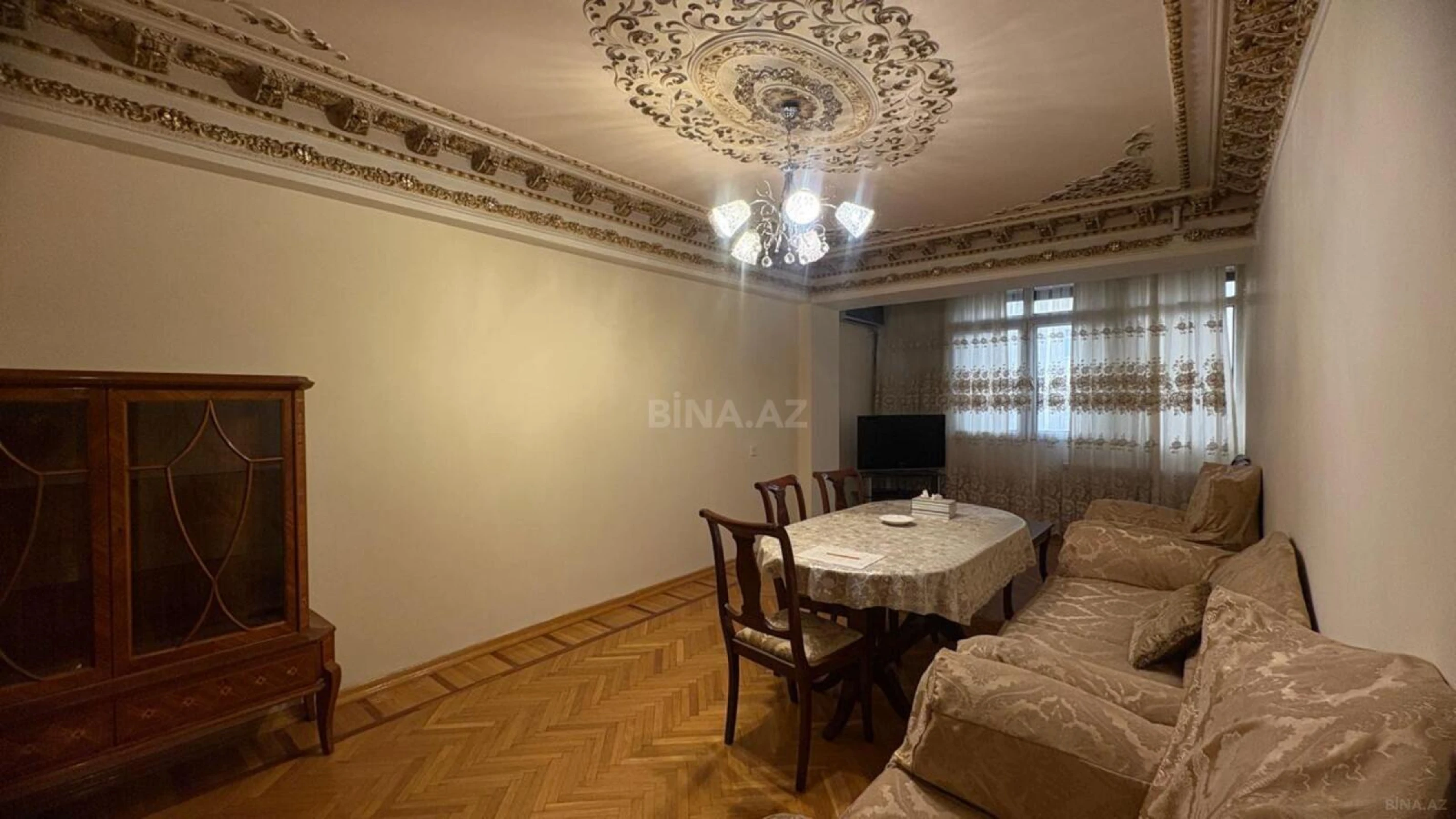 Satılır 4 otaqlı mənzil 120 m²