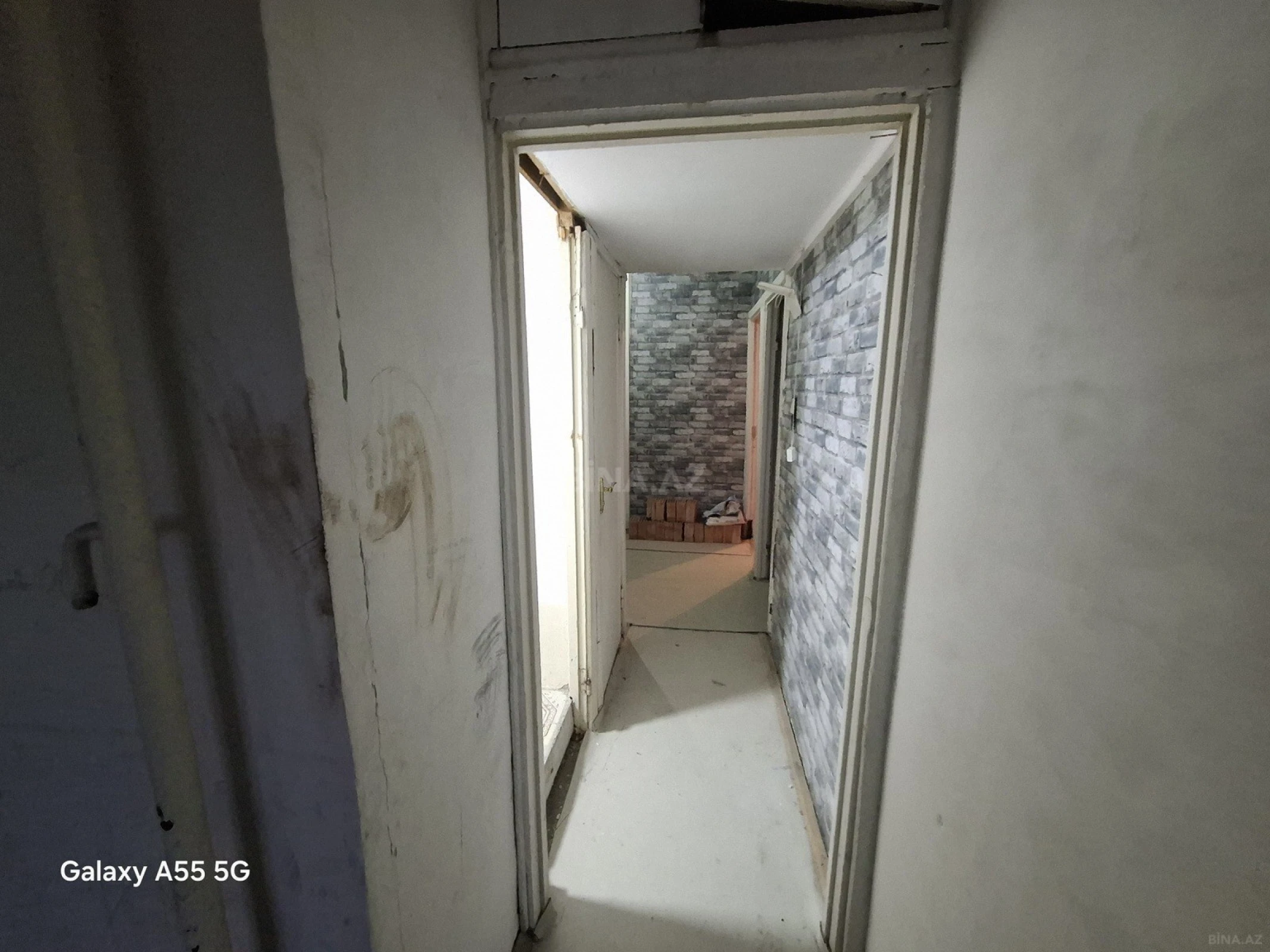 Satılır 4 otaqlı mənzil 85 m²