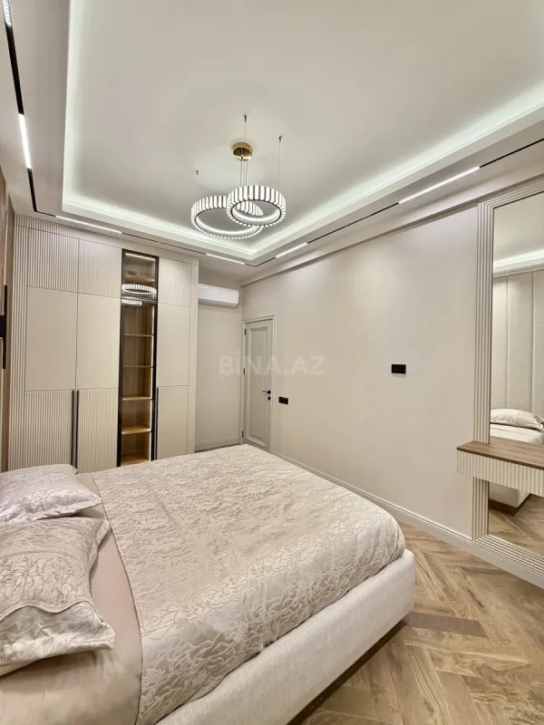Satılır 2 otaqlı mənzil 86 m²