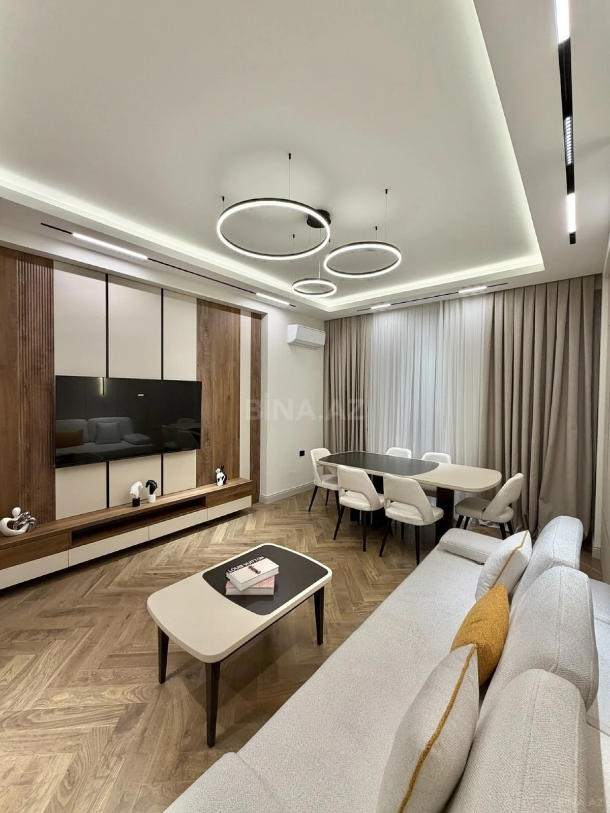 Satılır 2 otaqlı mənzil 86 m²