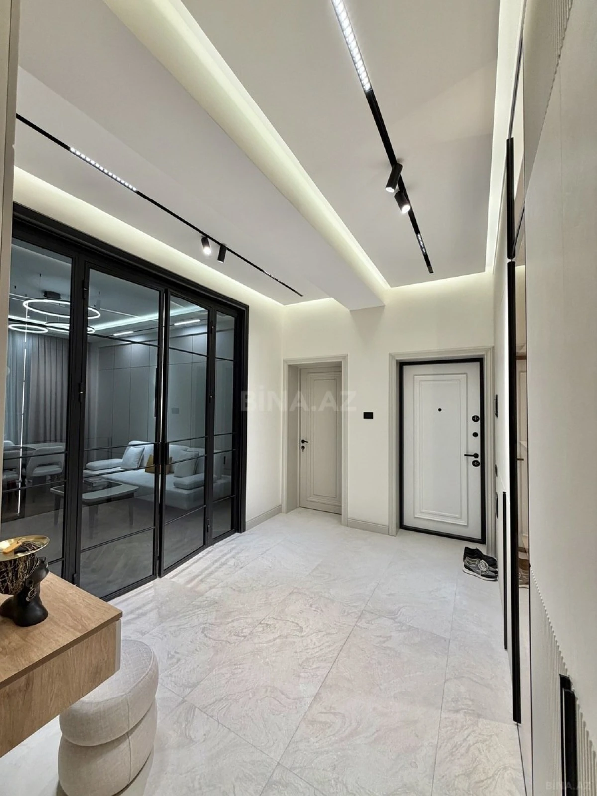 Satılır 2 otaqlı mənzil 86 m²