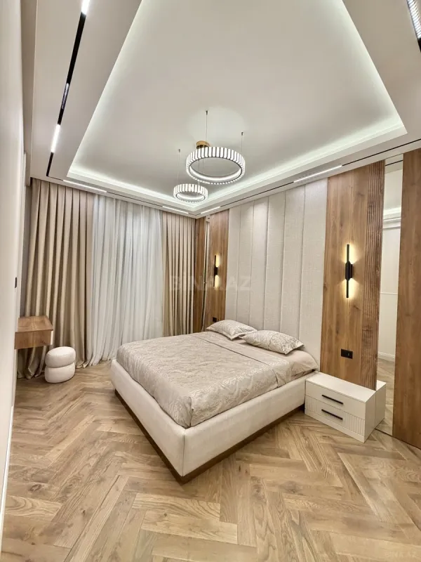 Satılır 2 otaqlı mənzil 86 m²