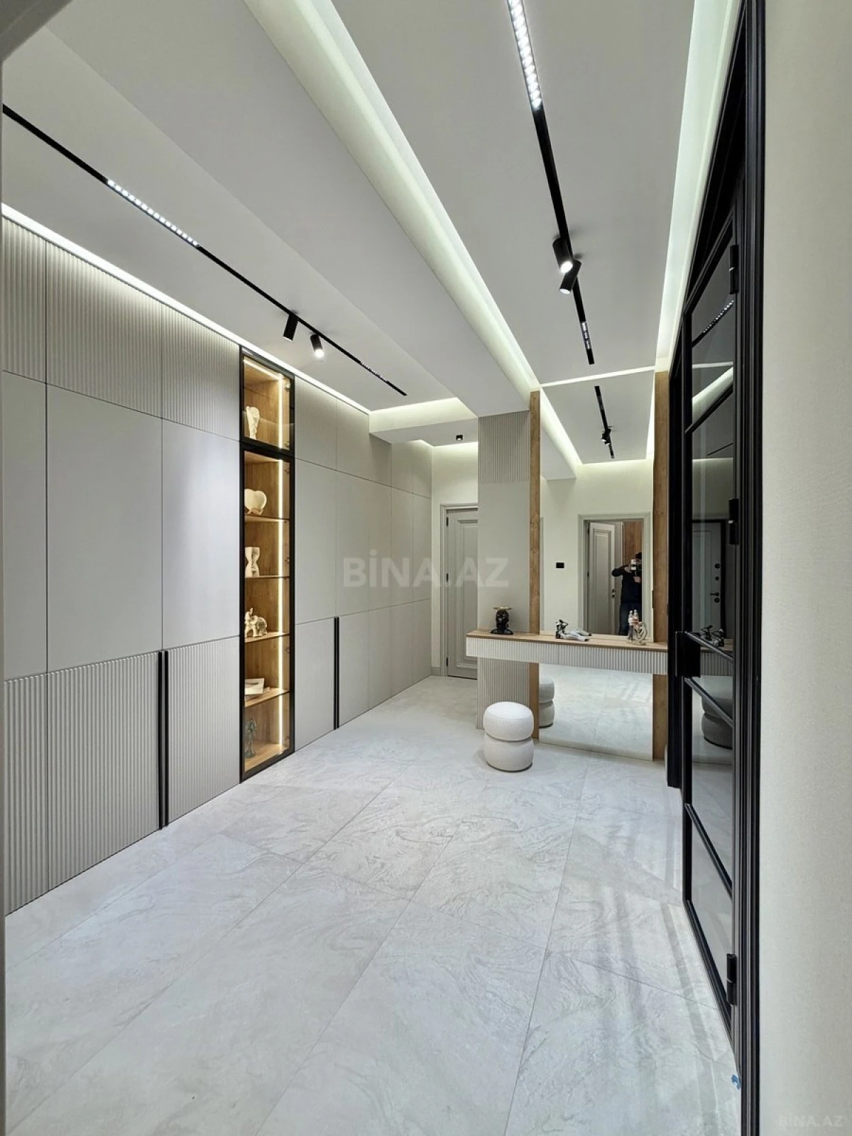 Satılır 2 otaqlı mənzil 86 m²