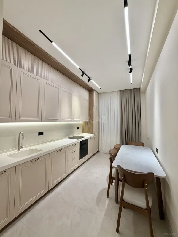 Satılır 2 otaqlı mənzil 86 m²