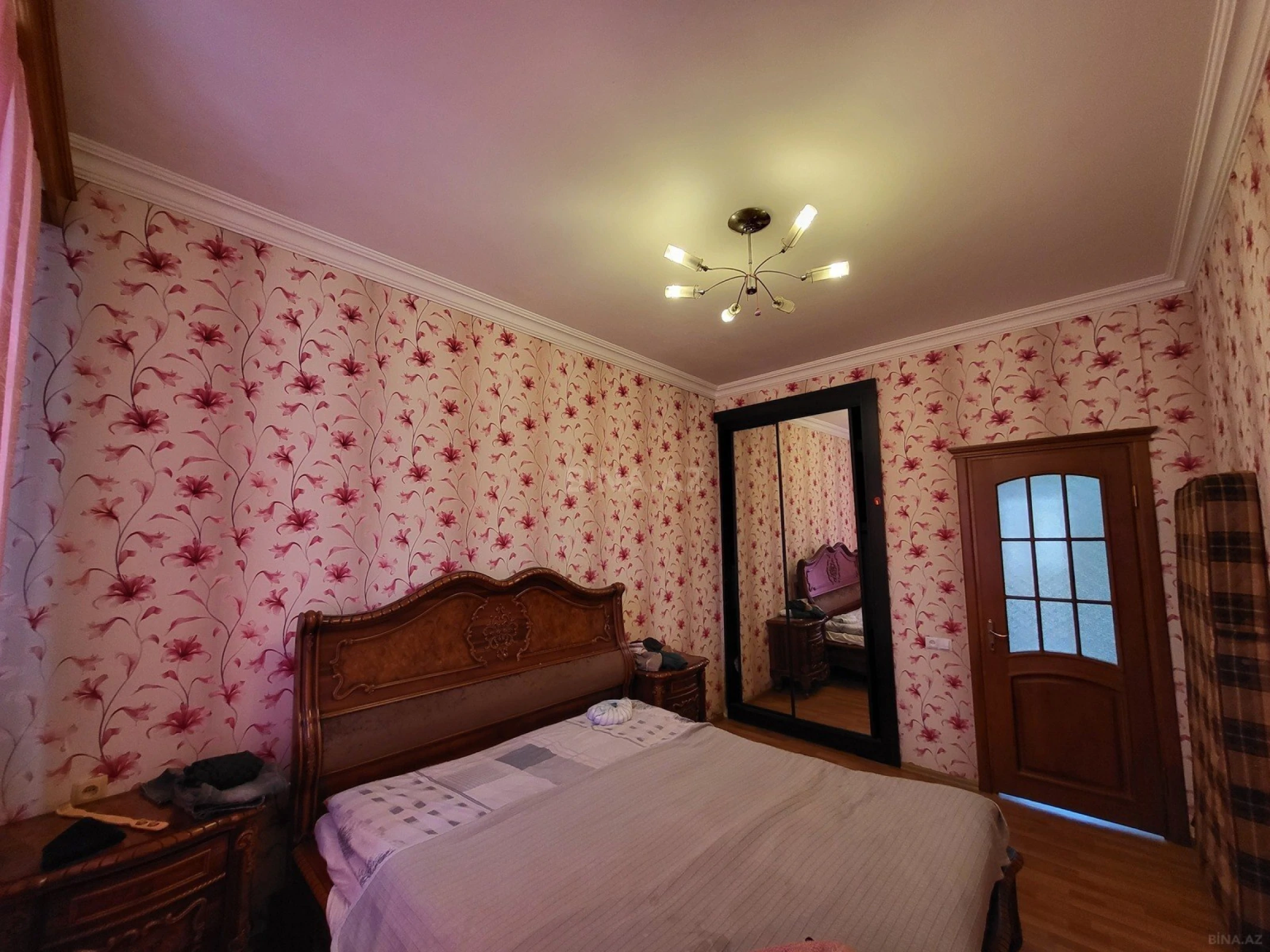 Satılır 2 otaqlı mənzil 60 m²