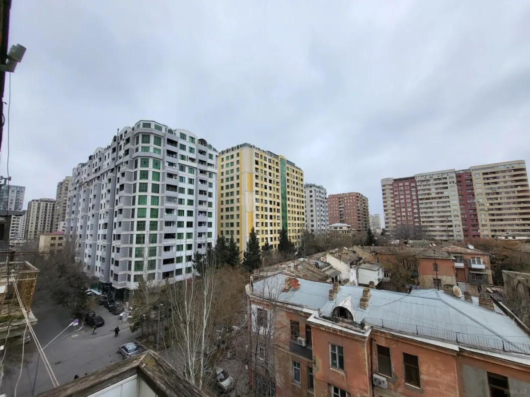 Satılır 2 otaqlı mənzil 60 m²
