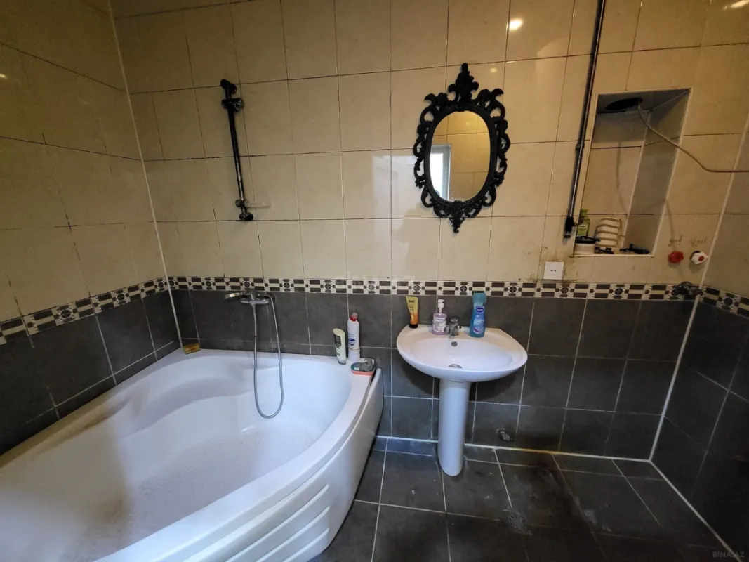 Satılır 2 otaqlı mənzil 60 m²