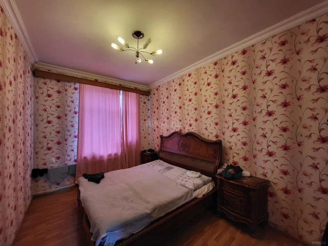 Satılır 2 otaqlı mənzil 60 m²