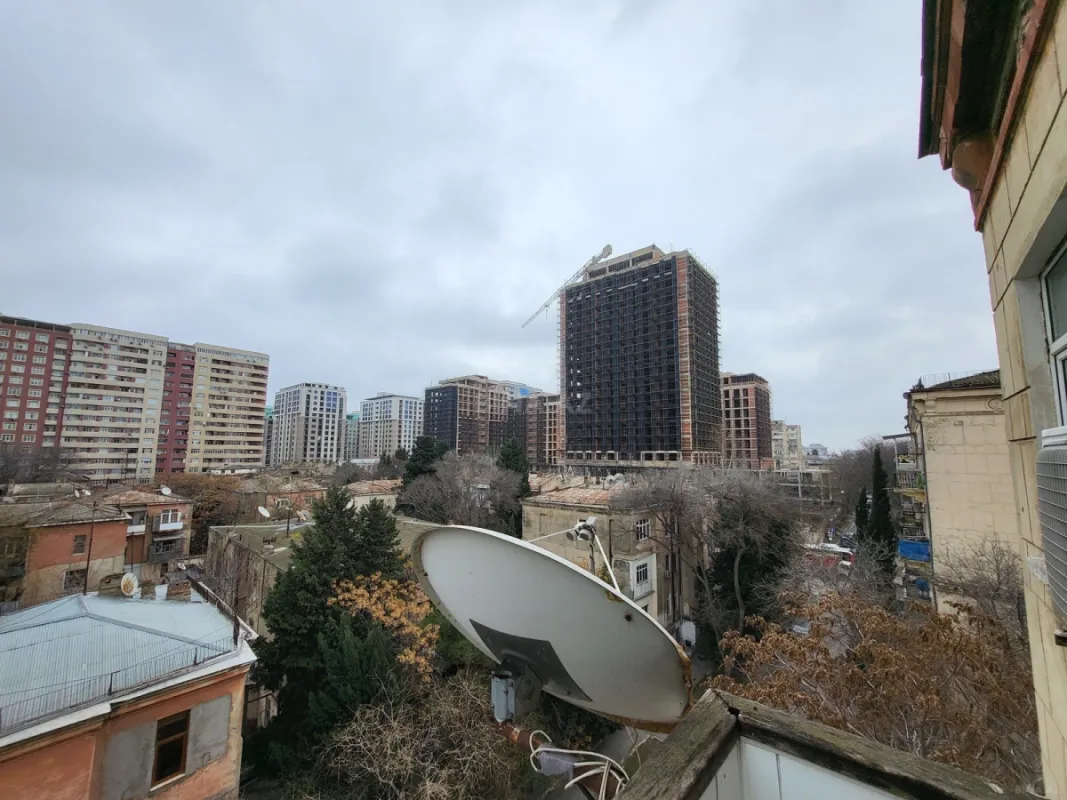 Satılır 2 otaqlı mənzil 60 m²