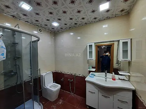 Satılır 3 otaqlı mənzil 137 m²