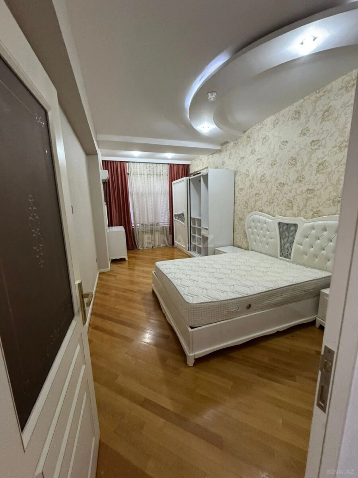 Kirayə verilir 3 otaqlı mənzil 110 m²