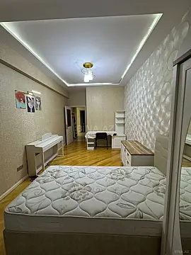 Kirayə verilir 3 otaqlı mənzil 110 m²