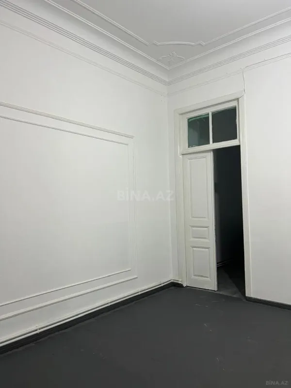 Kirayə verilir obyekt 130 m²