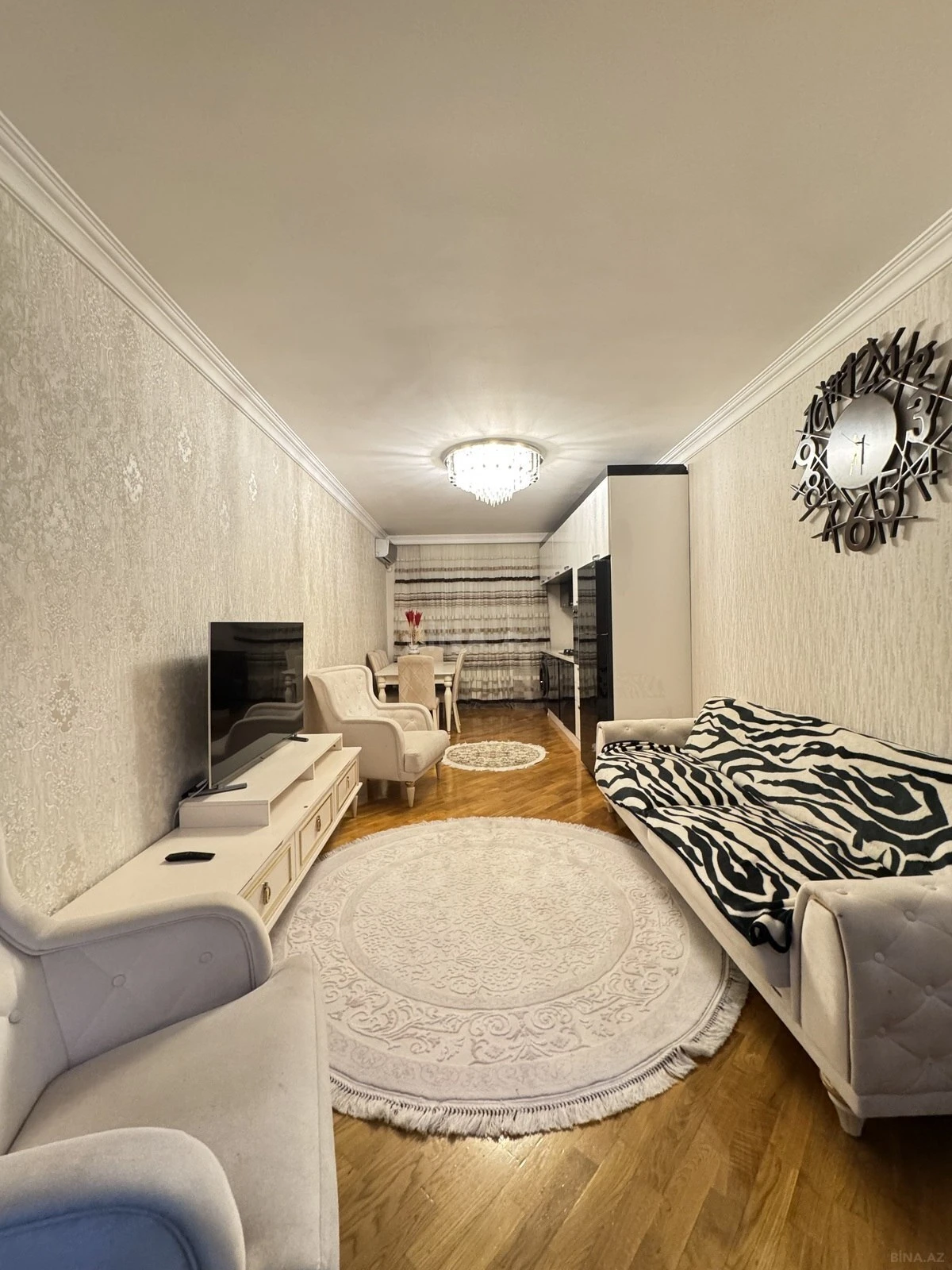 Satılır 2 otaqlı mənzil 74 m²