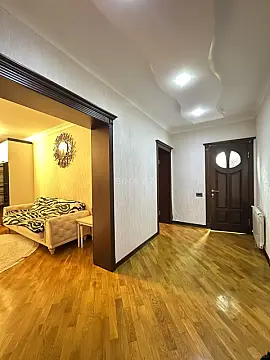Satılır 2 otaqlı mənzil 74 m²