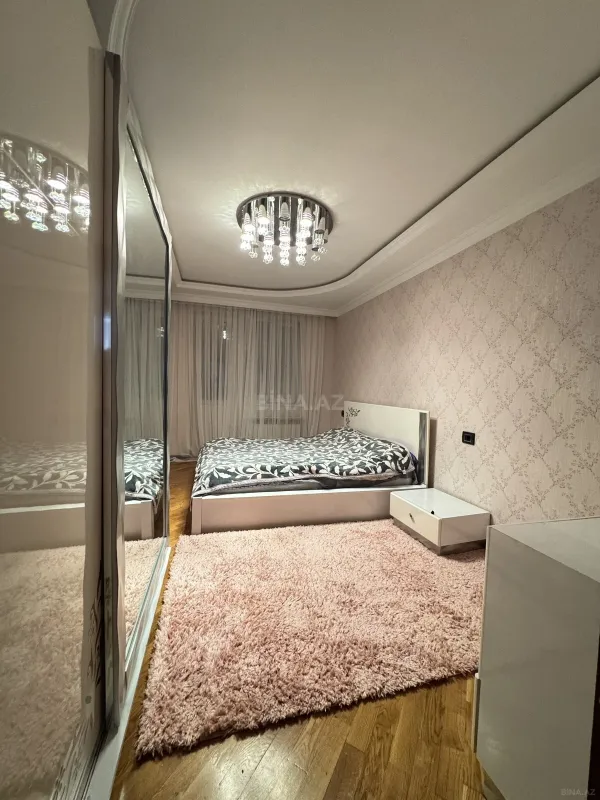 Satılır 2 otaqlı mənzil 74 m²