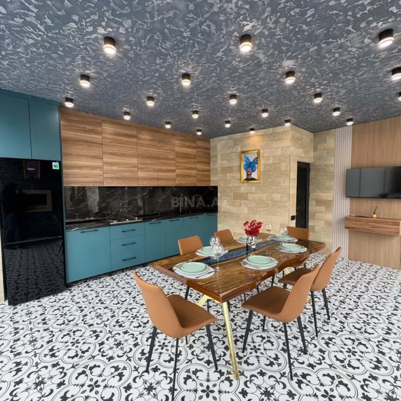 Satılır 5 otaqlı həyət evi 170 m²