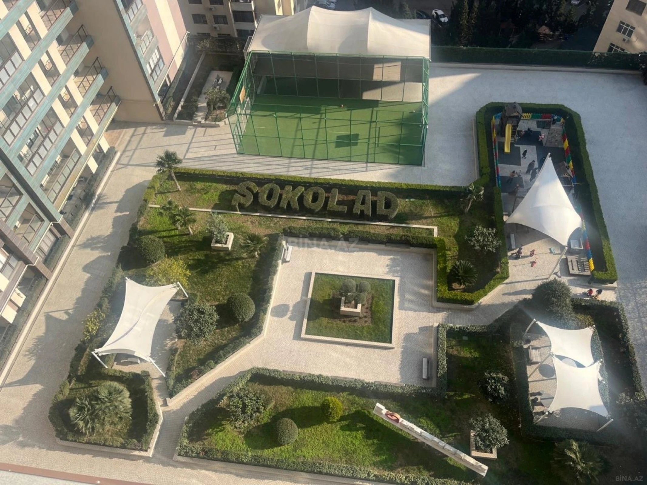 Satılır 4 otaqlı mənzil 190 m²