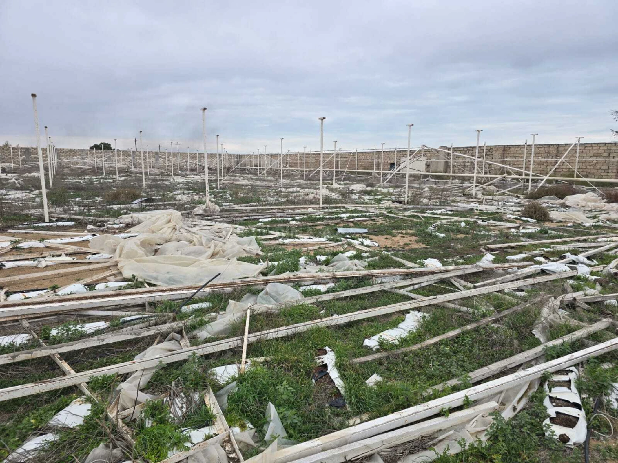 Satılır torpaq sahəsi 140 m²