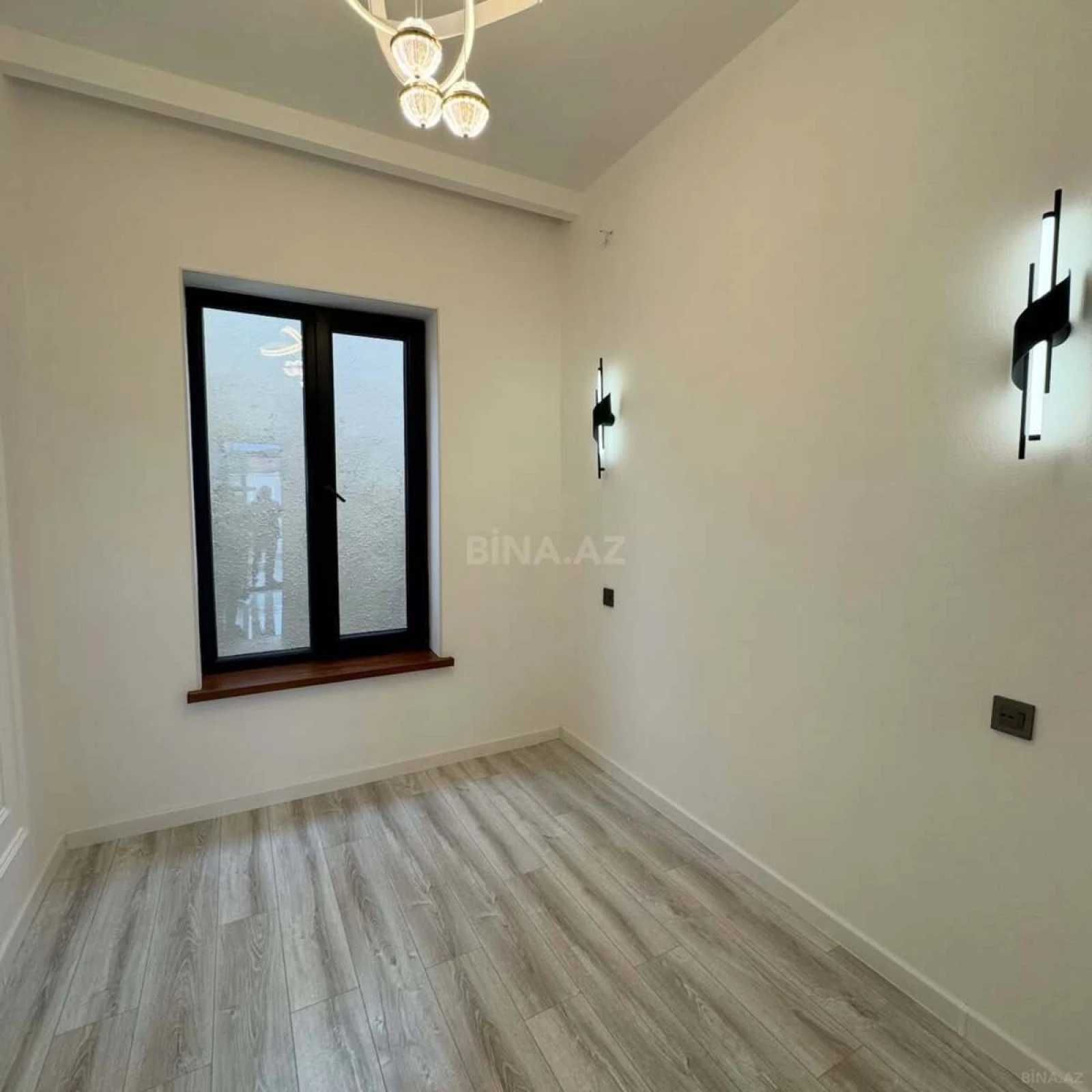 Satılır 4 otaqlı həyət evi 100 m²