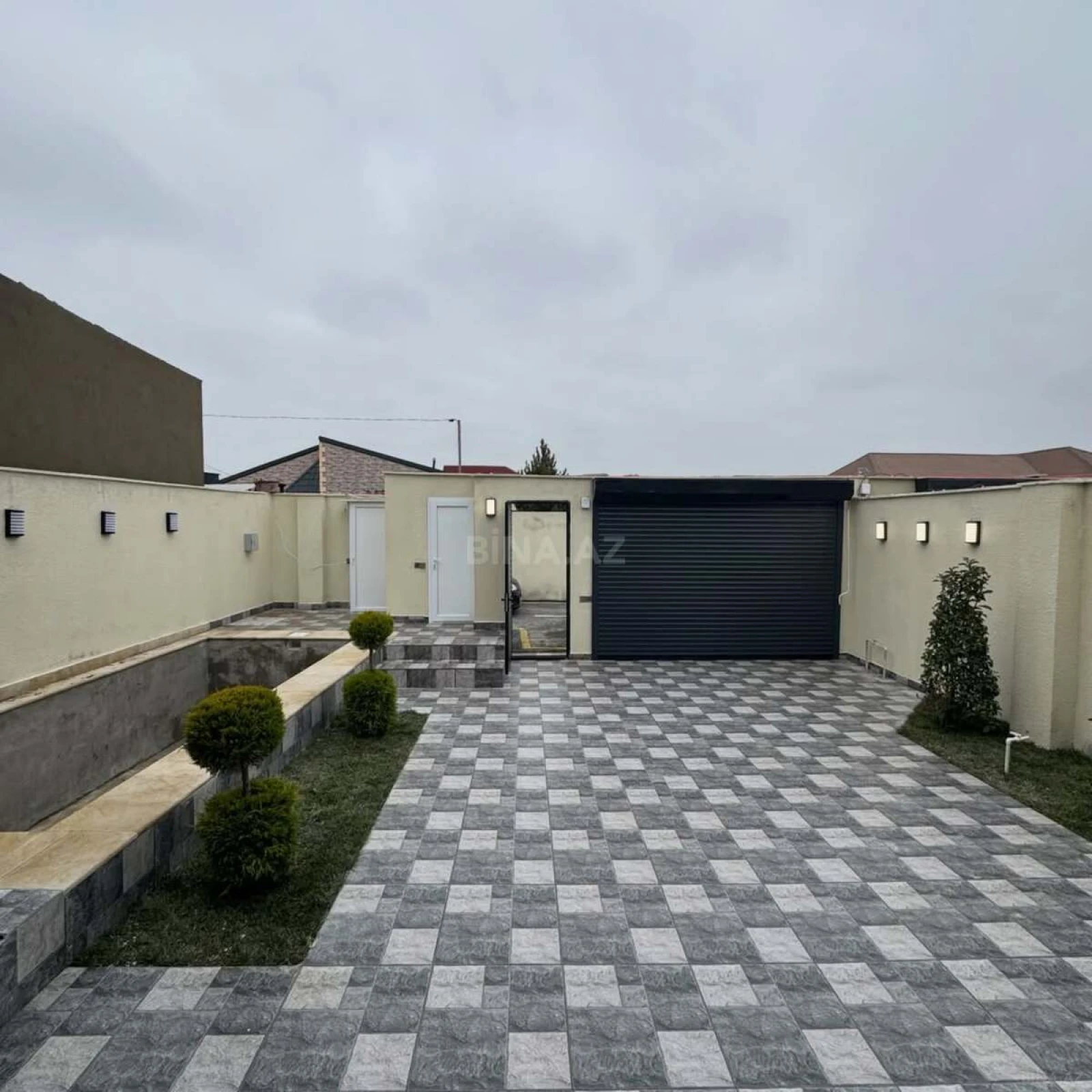 Satılır 4 otaqlı həyət evi 100 m²