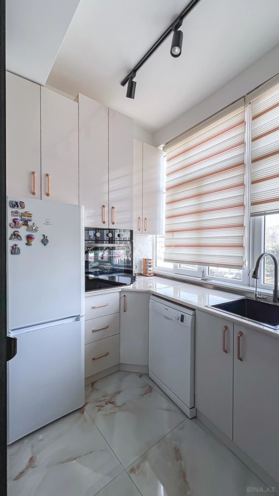 Satılır 3 otaqlı mənzil 60 m²