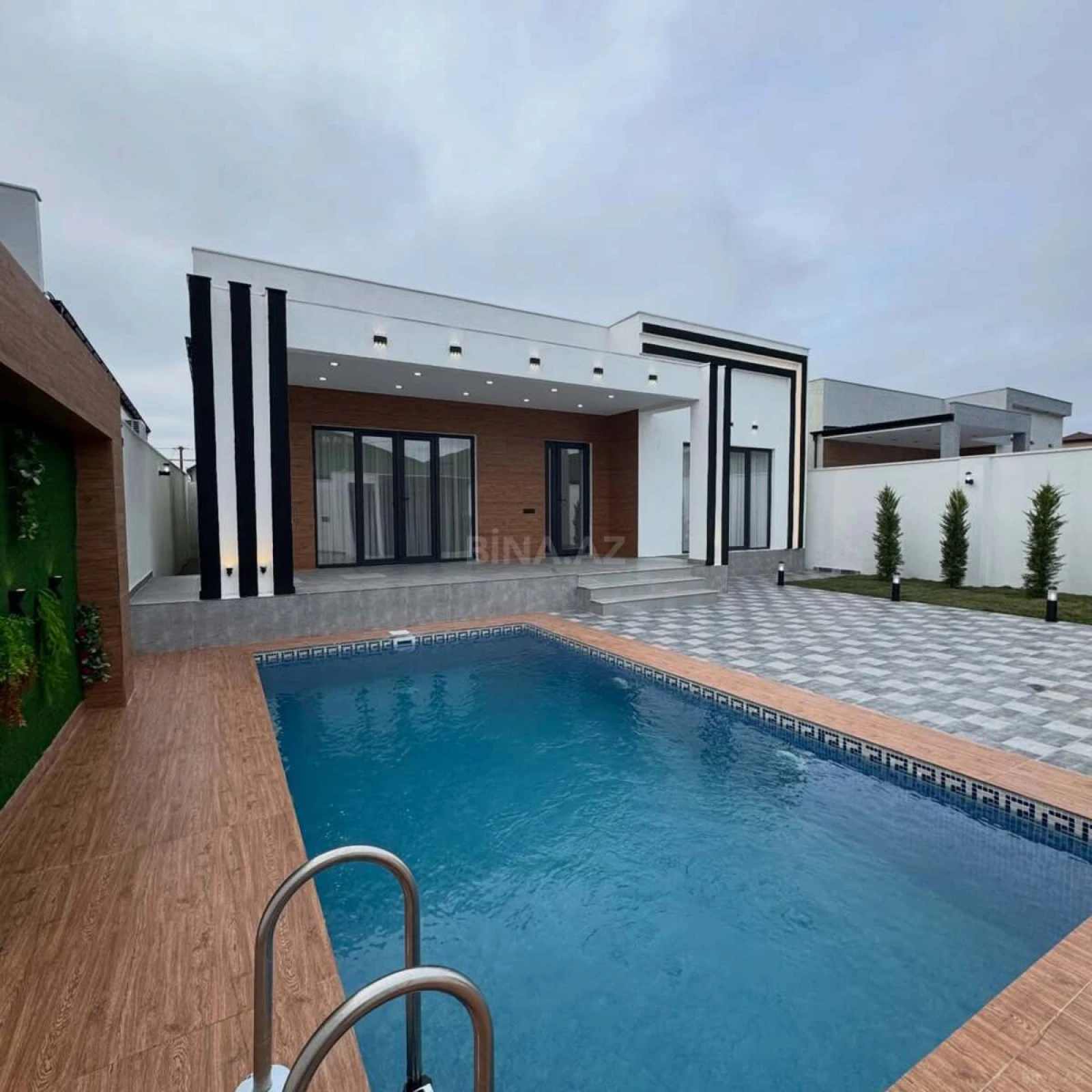 Satılır 4 otaqlı həyət evi 150 m²